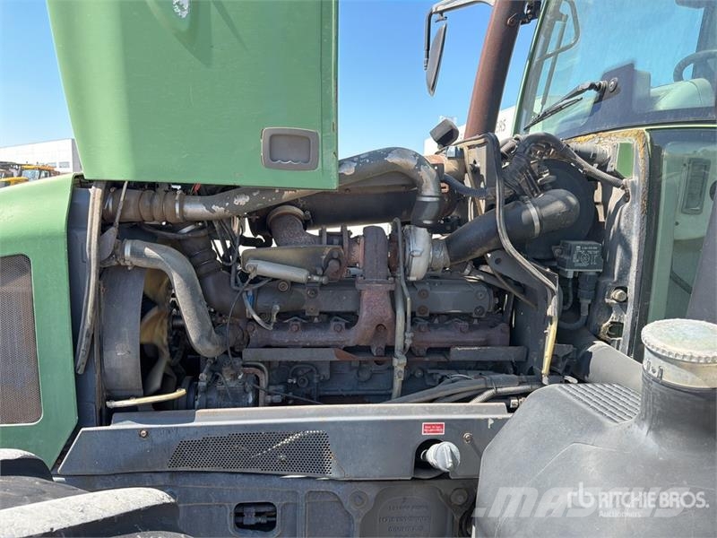 Fendt 716 Vario トラクター
