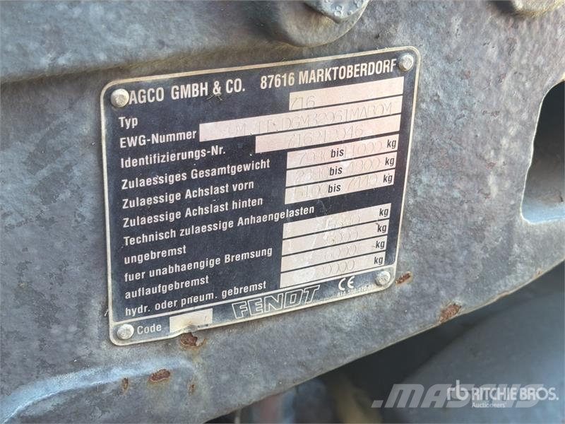 Fendt 716 Vario トラクター