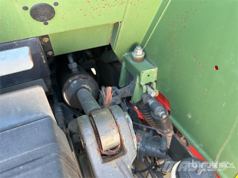 Fendt 716 Vario トラクター