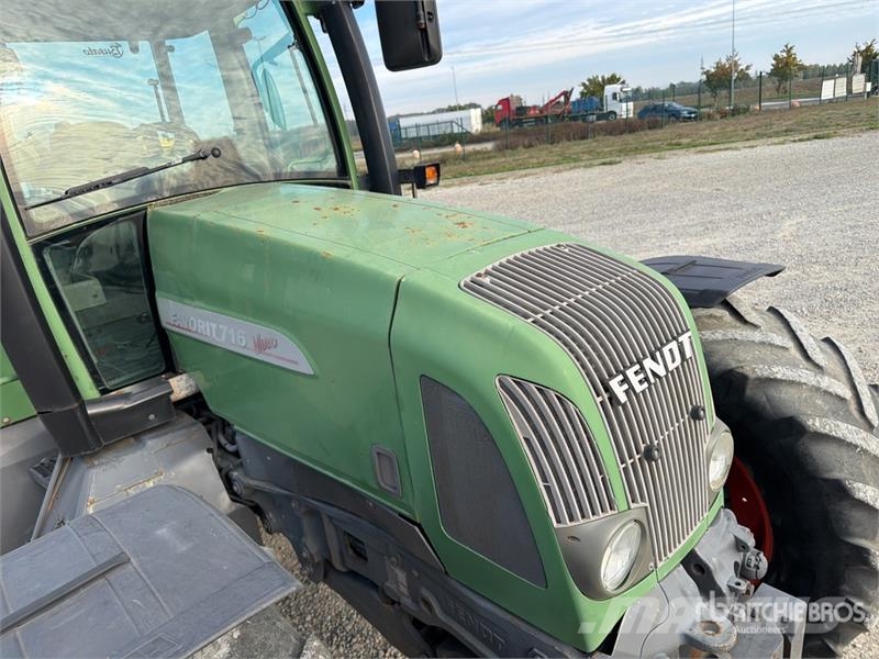 Fendt 716 Vario Trattori