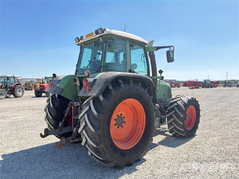 Fendt 716 Vario トラクター
