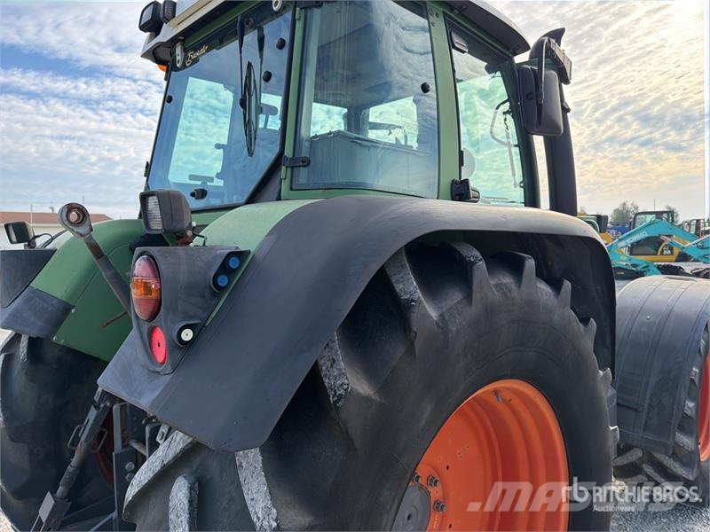 Fendt 716 Vario Trattori