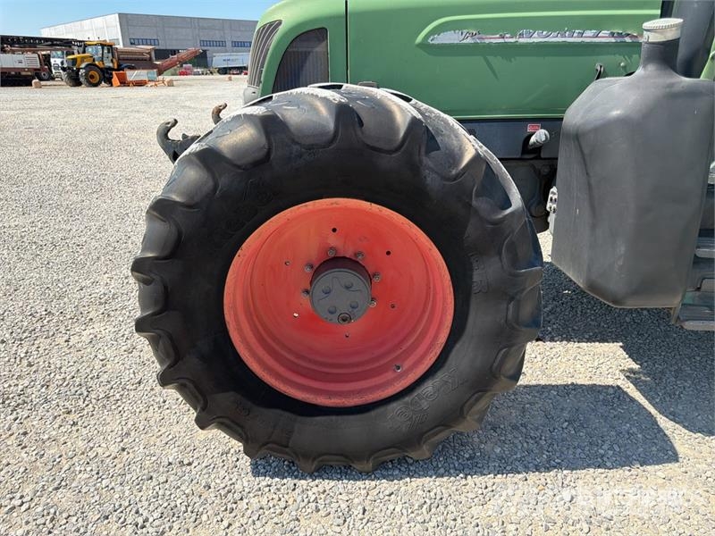 Fendt 716 Vario トラクター