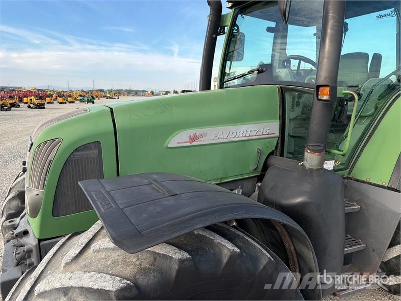 Fendt 716 Vario Trattori