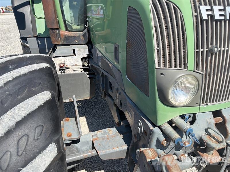 Fendt 716 Vario トラクター