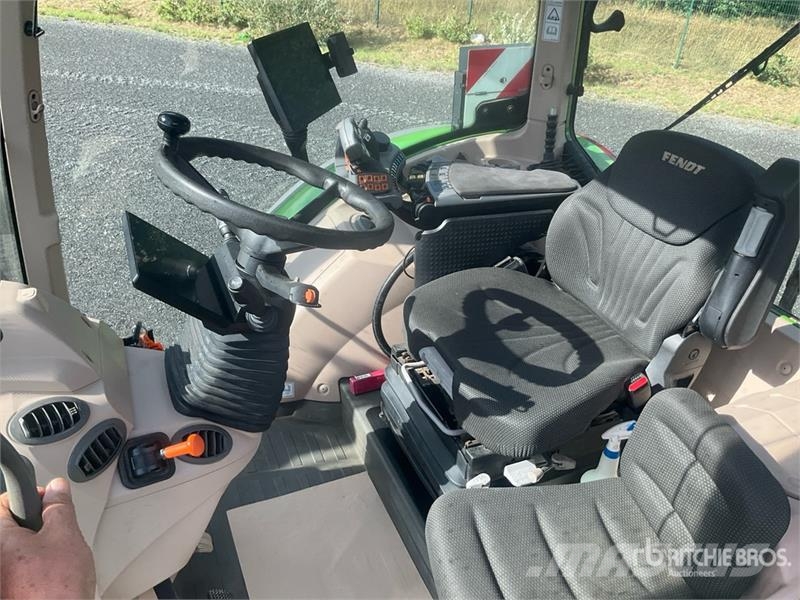 Fendt 720 Vario Gen6 PowerPlus 4WD Tractor Tractors
