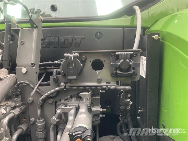 Fendt 720 Vario GEN7 Profi Plus 4WD Tractor Traktory