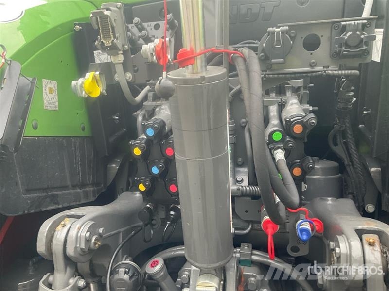 Fendt 720 Vario GEN7 Profi Plus 4WD Tractor Traktory