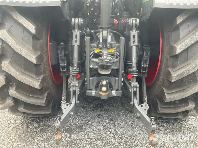 Fendt 720 Vario GEN7 Profi Plus 4WD Tractor Traktory