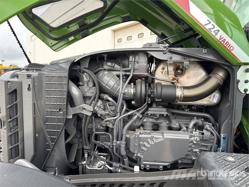 Fendt 724 Vario Gen6 Profi+ 4WD Tractor (Unused) Traktoriai