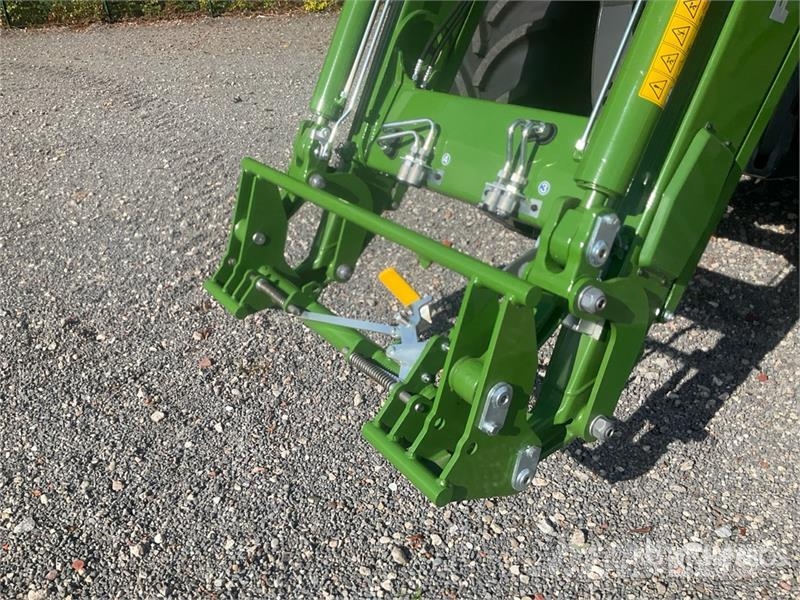 Fendt 724 Vario Gen6 Profi 4WD Tractor (Unused) Traktoren