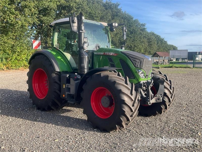 Fendt 724 Vario Gen6 Profi Plus 4WD Tractor (Unused) الجرارات