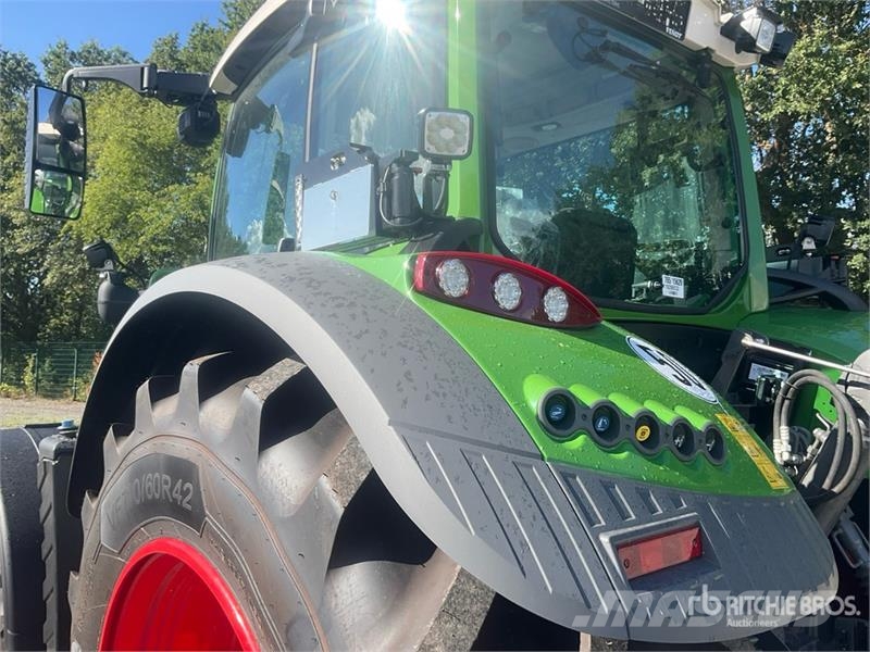 Fendt 724 Vario Gen6 Profi Plus 4WD Tractor (Unused) Трактори