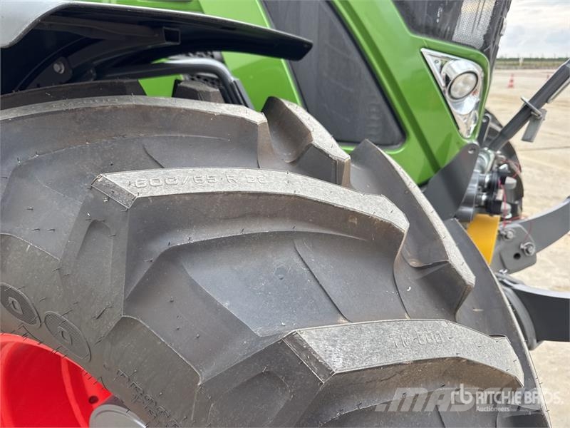 Fendt 724 Vario Gen6 Profi+ 4WD Tractor (Unused) Traktoriai