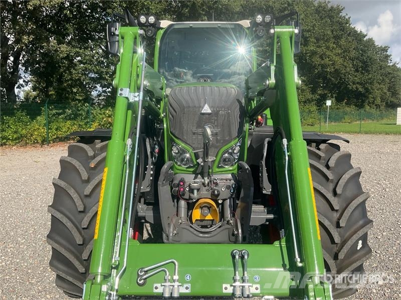 Fendt 724 Vario Gen6 Profi 4WD Tractor (Unused) Traktoren
