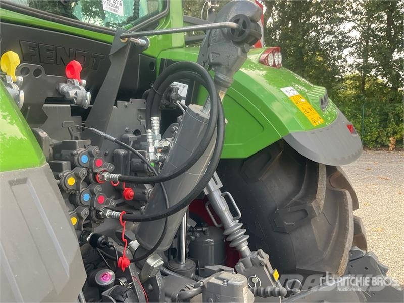Fendt 724 Vario Gen6 Profi Plus 4WD Tractor (Unused) Traktoren
