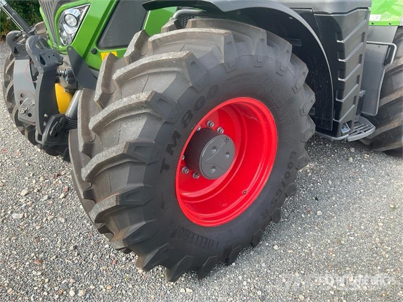 Fendt 724 Vario Gen6 Profi Plus 4WD Tractor (Unused) Traktoren