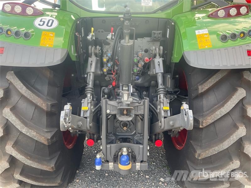 Fendt 724 Vario Gen6 Profi Plus 4WD Tractor (Unused) Traktoren