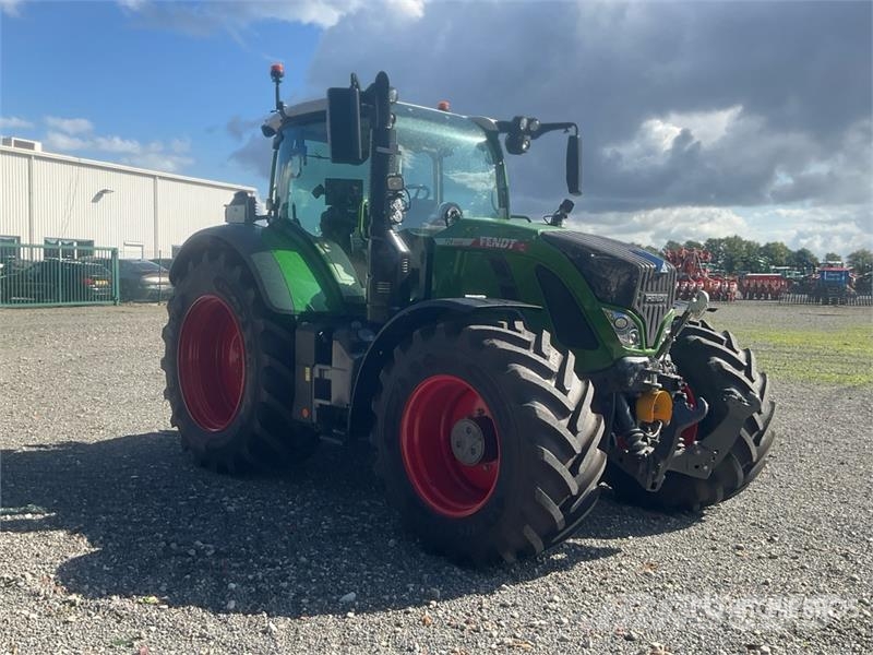 Fendt 724 Vario Gen6 Profi Plus 4WD Tractor (Unused) Трактори