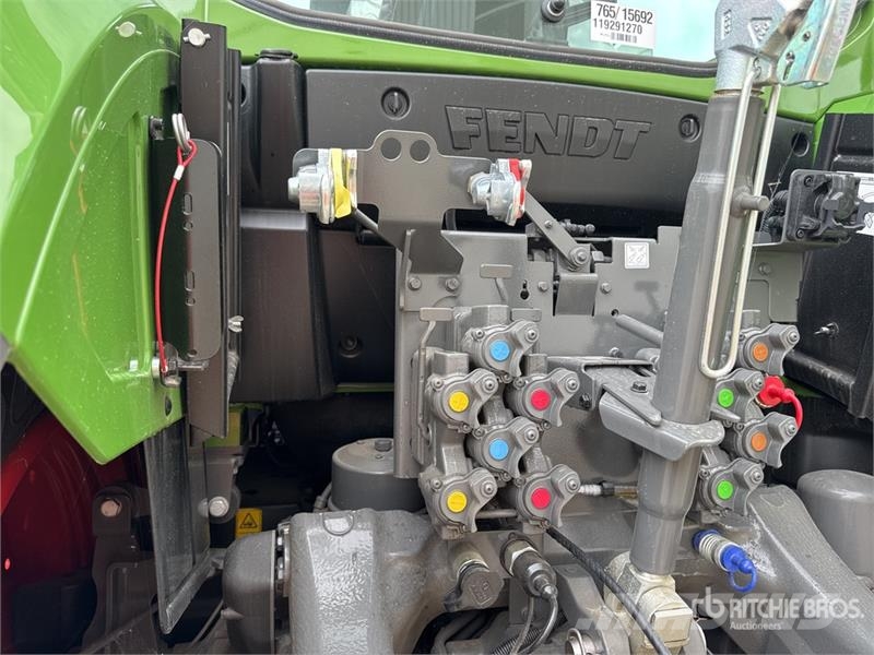 Fendt 724 Vario Gen6 Profi+ 4WD Tractor (Unused) Traktoriai