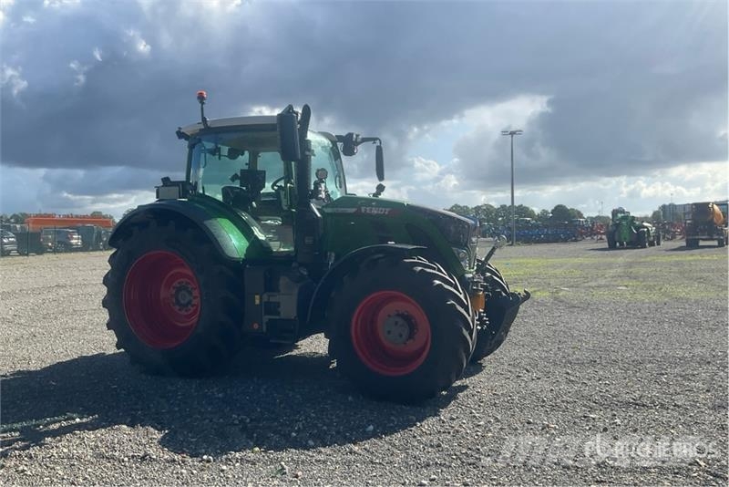 Fendt 724 Vario Gen6 Profi Plus 4WD Tractor (Unused) Traktoriai