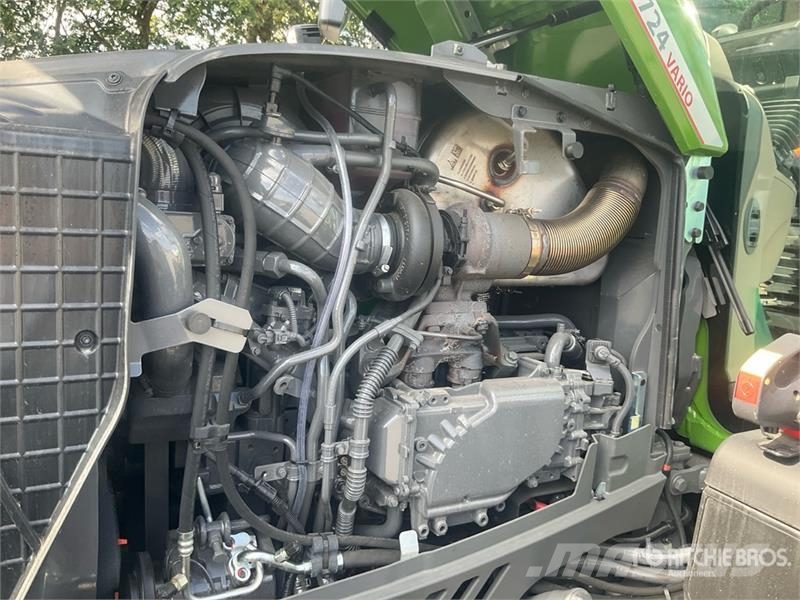 Fendt 724 Vario Gen6 Profi Plus 4WD Tractor (Unused) Traktoren