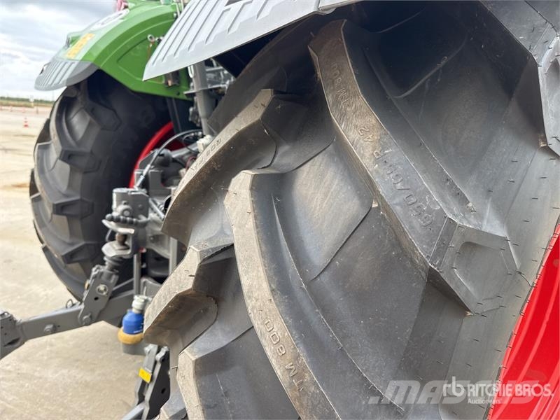 Fendt 724 Vario Gen6 Profi+ 4WD Tractor (Unused) Traktoriai