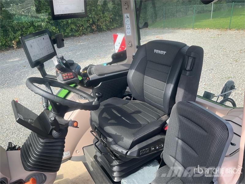 Fendt 724 Vario Gen6 Profi Plus 4WD Tractor (Unused) Traktoren