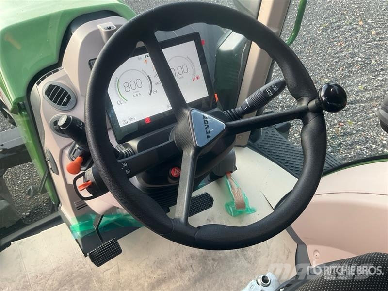 Fendt 724 Vario Gen6 Profi Plus 4WD Tractor (Unused) الجرارات