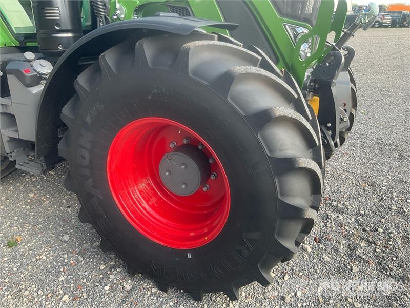 Fendt 724 Vario Gen6 Profi 4WD Tractor (Unused) Traktoren