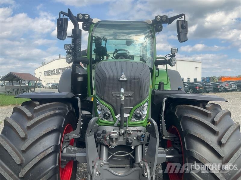 Fendt 724 Vario Gen6 Profi Plus 4WD Tractor (Unused) Traktoren