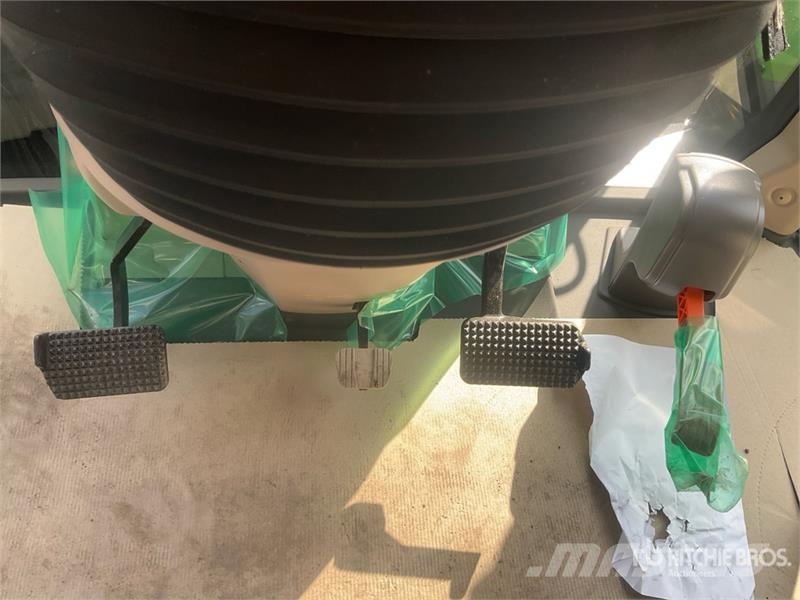 Fendt 724 Vario Gen6 Profi 4WD Tractor (Unused) Traktoren
