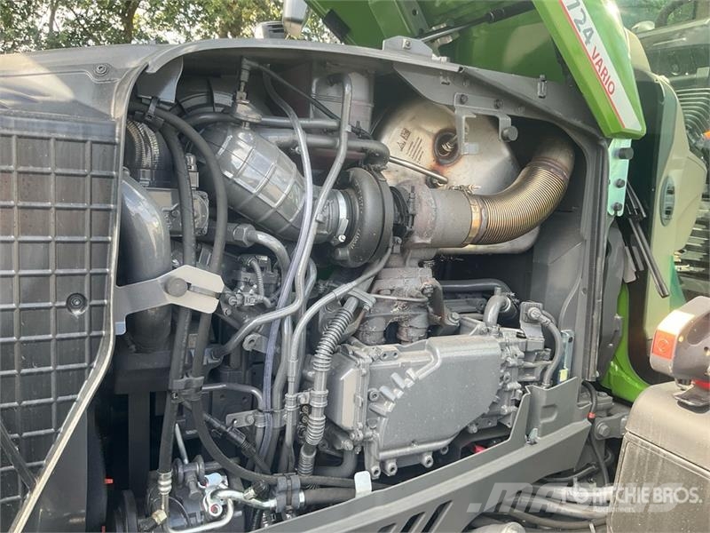Fendt 724 Vario Gen6 Profi Plus 4WD Tractor (Unused) Traktoren
