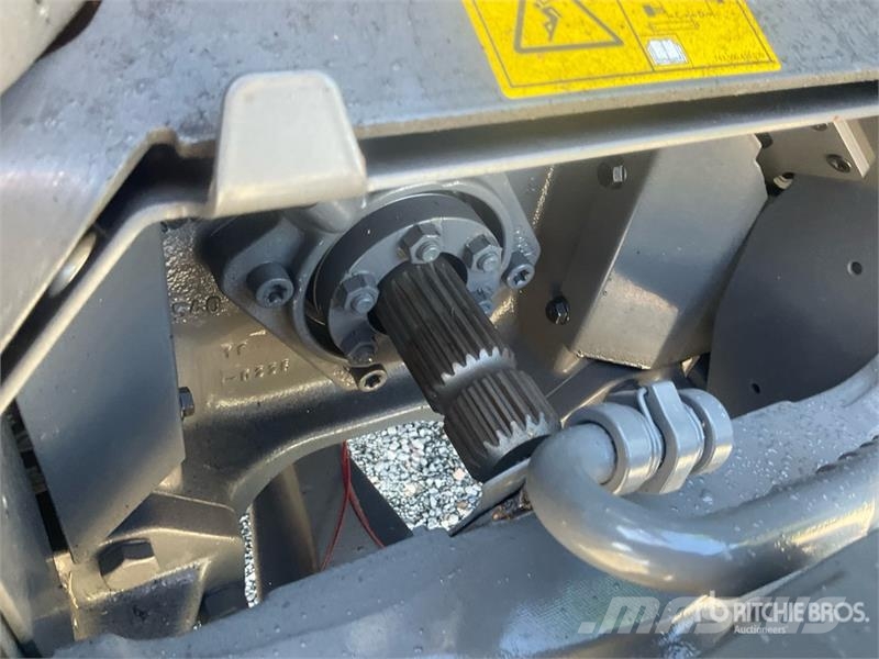 Fendt 724 Vario Gen6 Profi Plus 4WD Tractor (Unused) Трактори