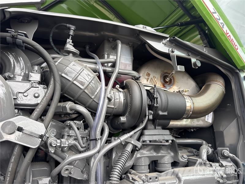 Fendt 724 Vario Gen6 Profi+ 4WD Tractor (Unused) Traktoriai