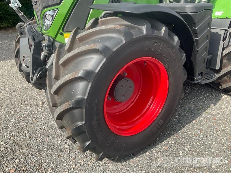 Fendt 724 Vario Gen6 Profi Plus 4WD Tractor (Unused) Traktoren
