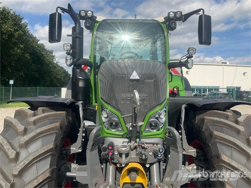Fendt 724 Vario Gen6 Profi Plus 4WD Tractor (Unused) Traktoren