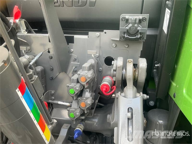 Fendt 724 Vario Gen6 Profi Plus 4WD Tractor (Unused) Traktoren
