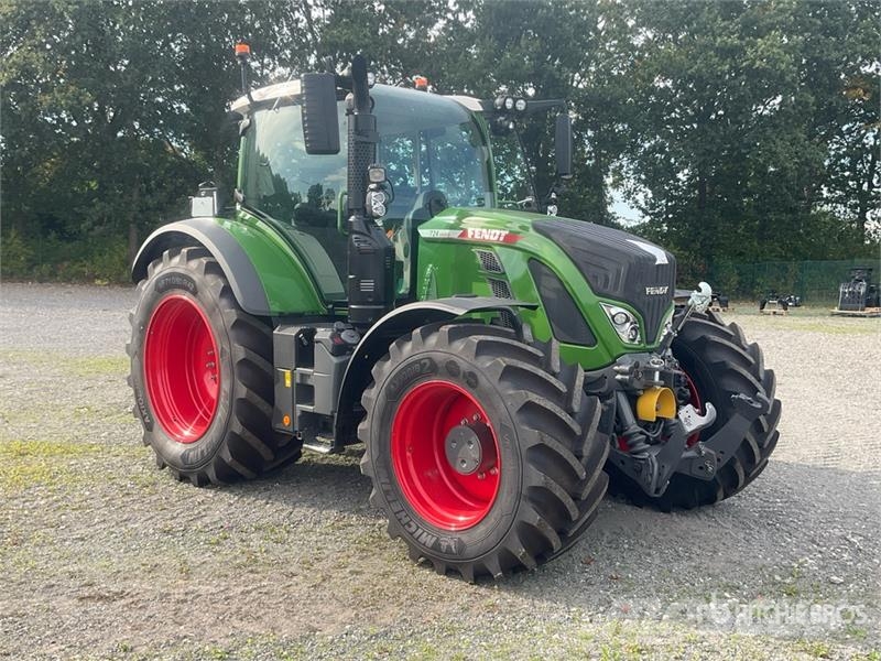 Fendt 724 Vario Gen6 Profi Plus 4WD Tractor (Unused) Traktorji