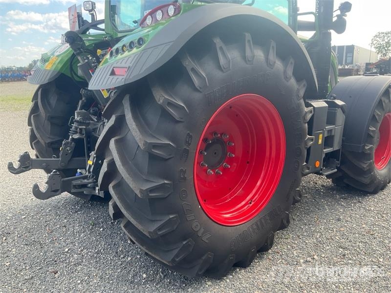 Fendt 724 Vario Gen6 Profi Plus 4WD Tractor (Unused) Traktoren