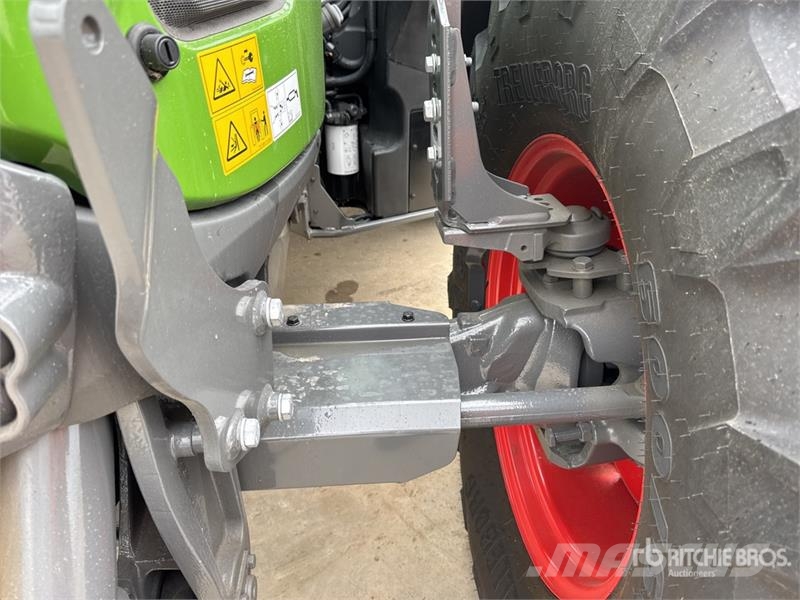 Fendt 724 Vario Gen6 Profi+ 4WD Tractor (Unused) Traktoriai