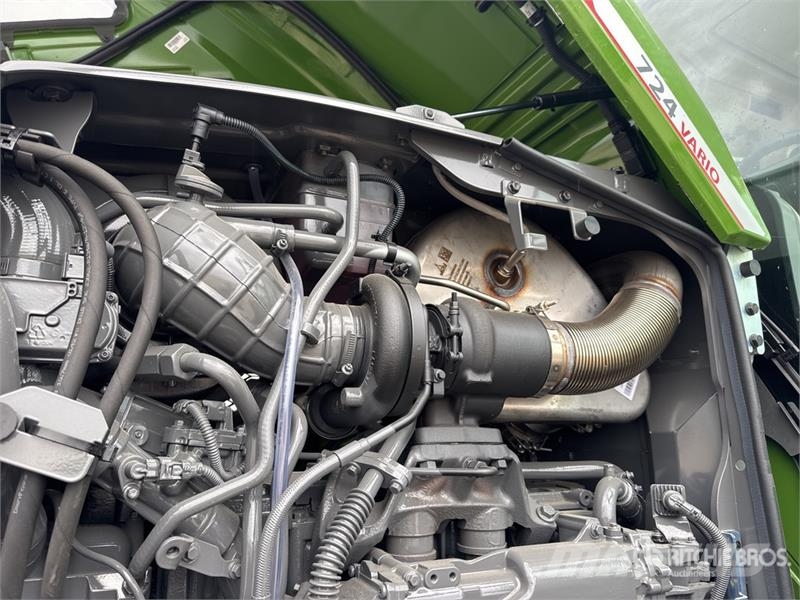 Fendt 724 Vario Gen6 Profi+ 4WD Tractor (Unused) Traktoriai