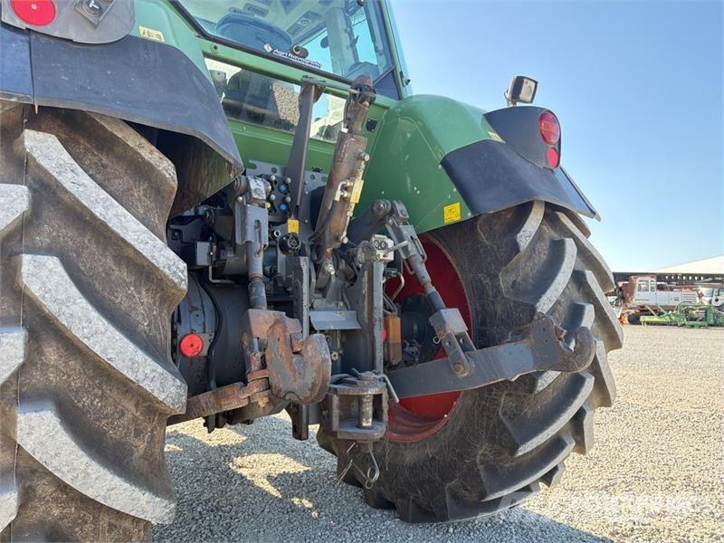 Fendt 818 Vario 4WD Tractor الجرارات