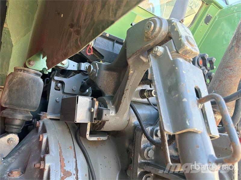 Fendt 818 Vario 4WD Tractor الجرارات