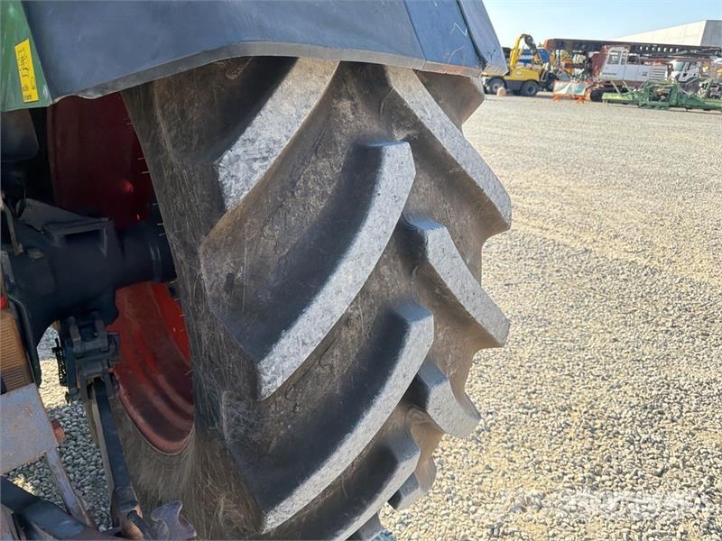 Fendt 818 Vario 4WD Tractor الجرارات