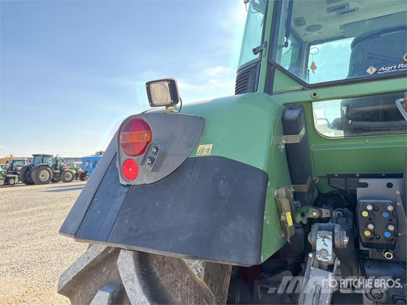 Fendt 818 Vario 4WD Tractor الجرارات