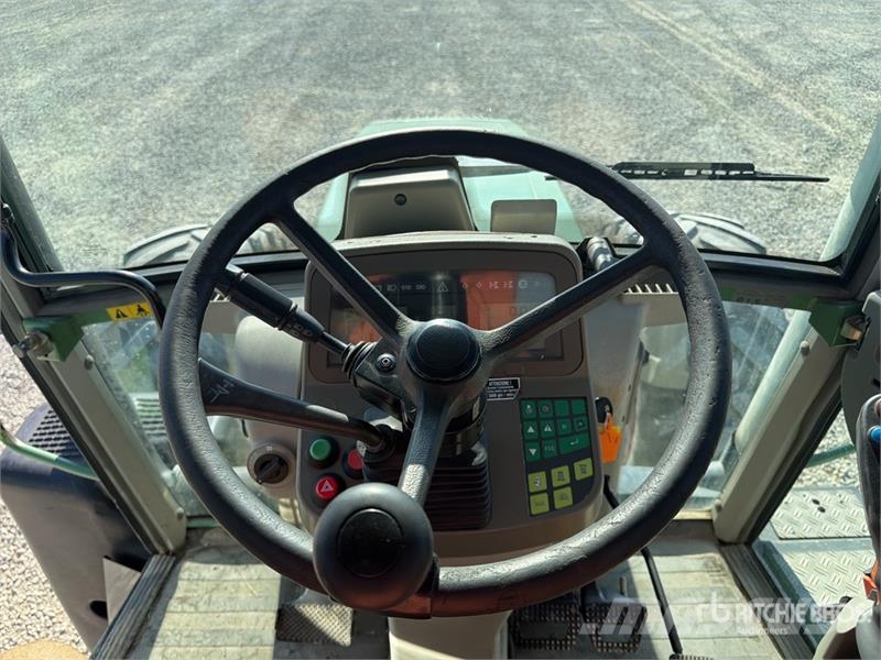 Fendt 818 Vario 4WD Tractor الجرارات