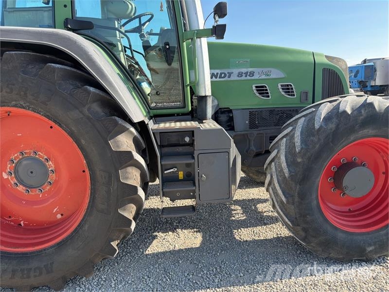 Fendt 818 Vario 4WD Tractor الجرارات