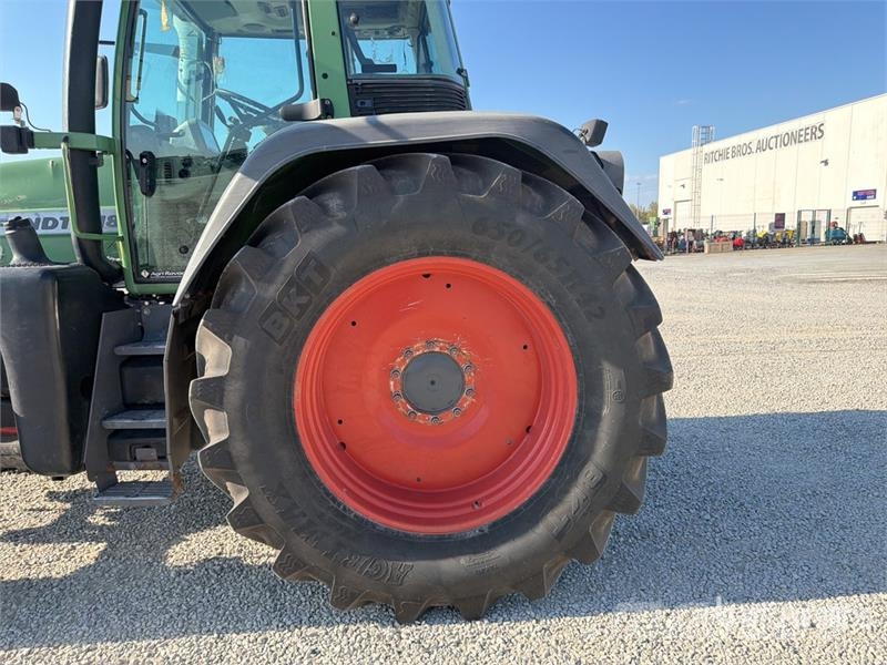 Fendt 818 Vario 4WD Tractor الجرارات