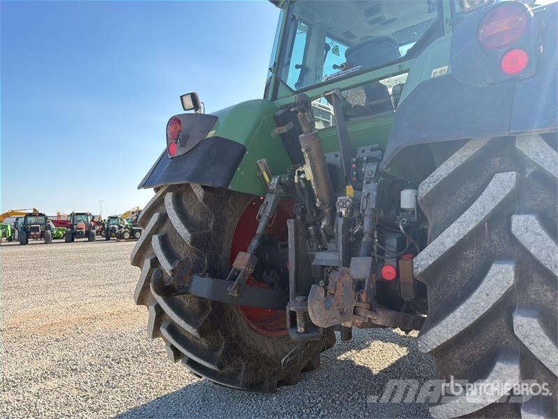 Fendt 818 Vario 4WD Tractor الجرارات
